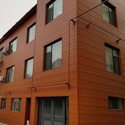 Giá tốt. Trang trí trang trí bên ngoài WPC Bảng composite nhựa gỗ tái chế trực tuyến